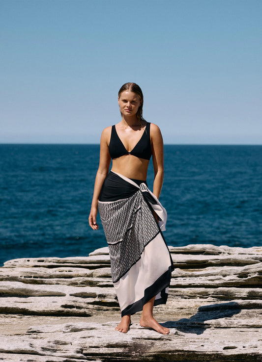 Spring Geo Long Sarong Black