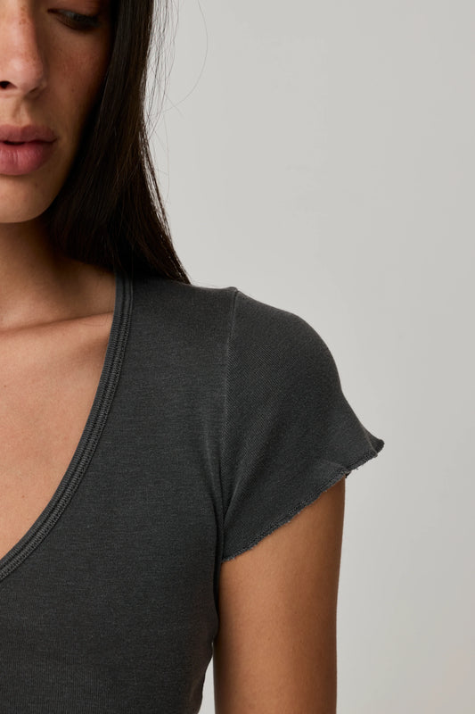 Vicki V Neck Tee Vintage Black