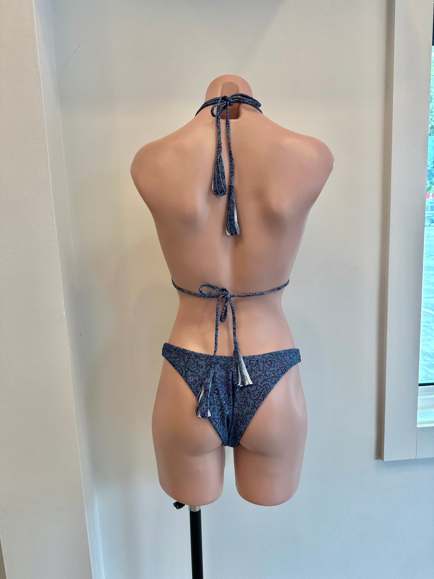 Bobbi Bottom Mina