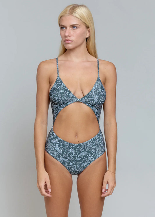 Amari Full Piece Ani