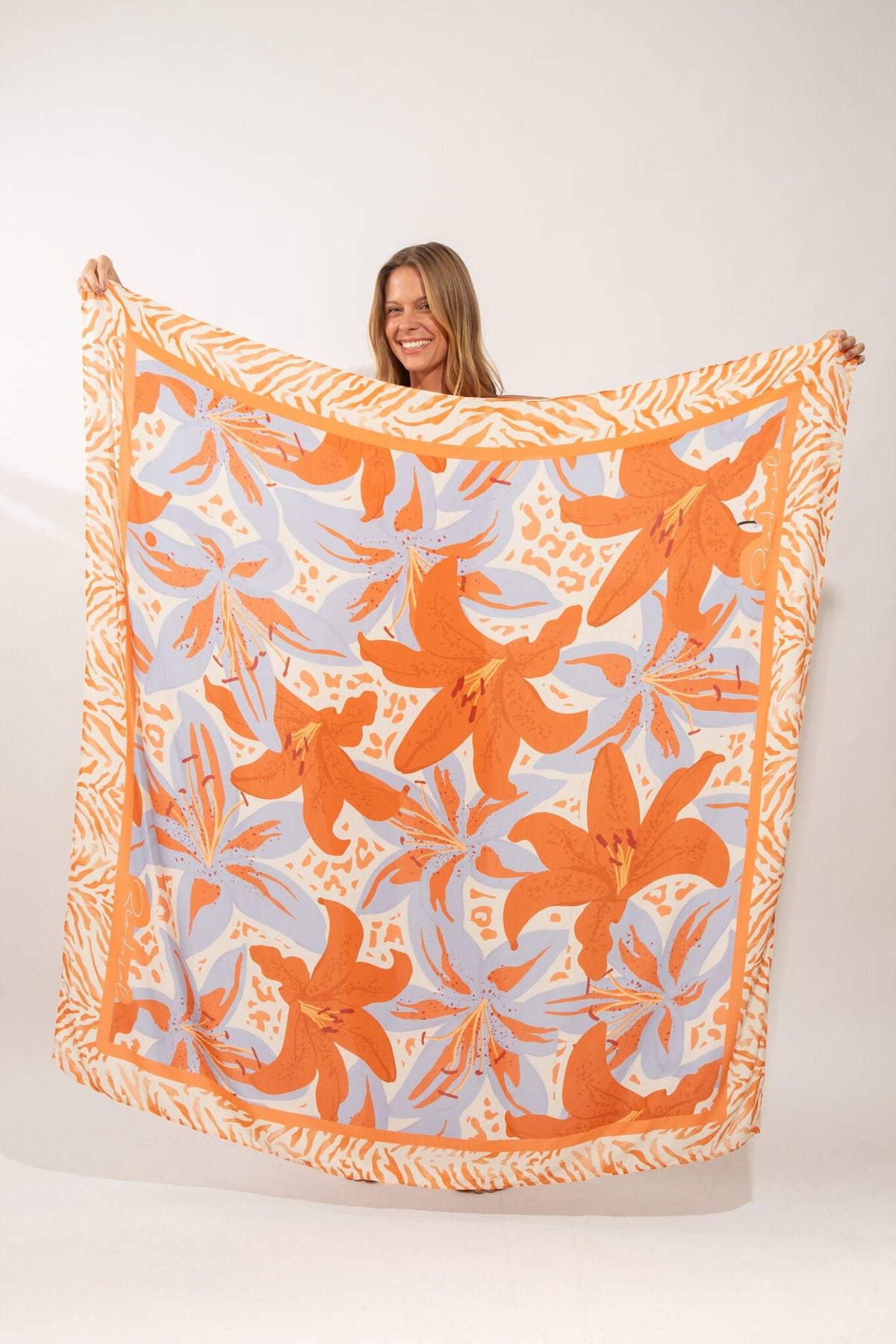 Rio de Sol Olyra Canga in tropical multicolor print, image 2