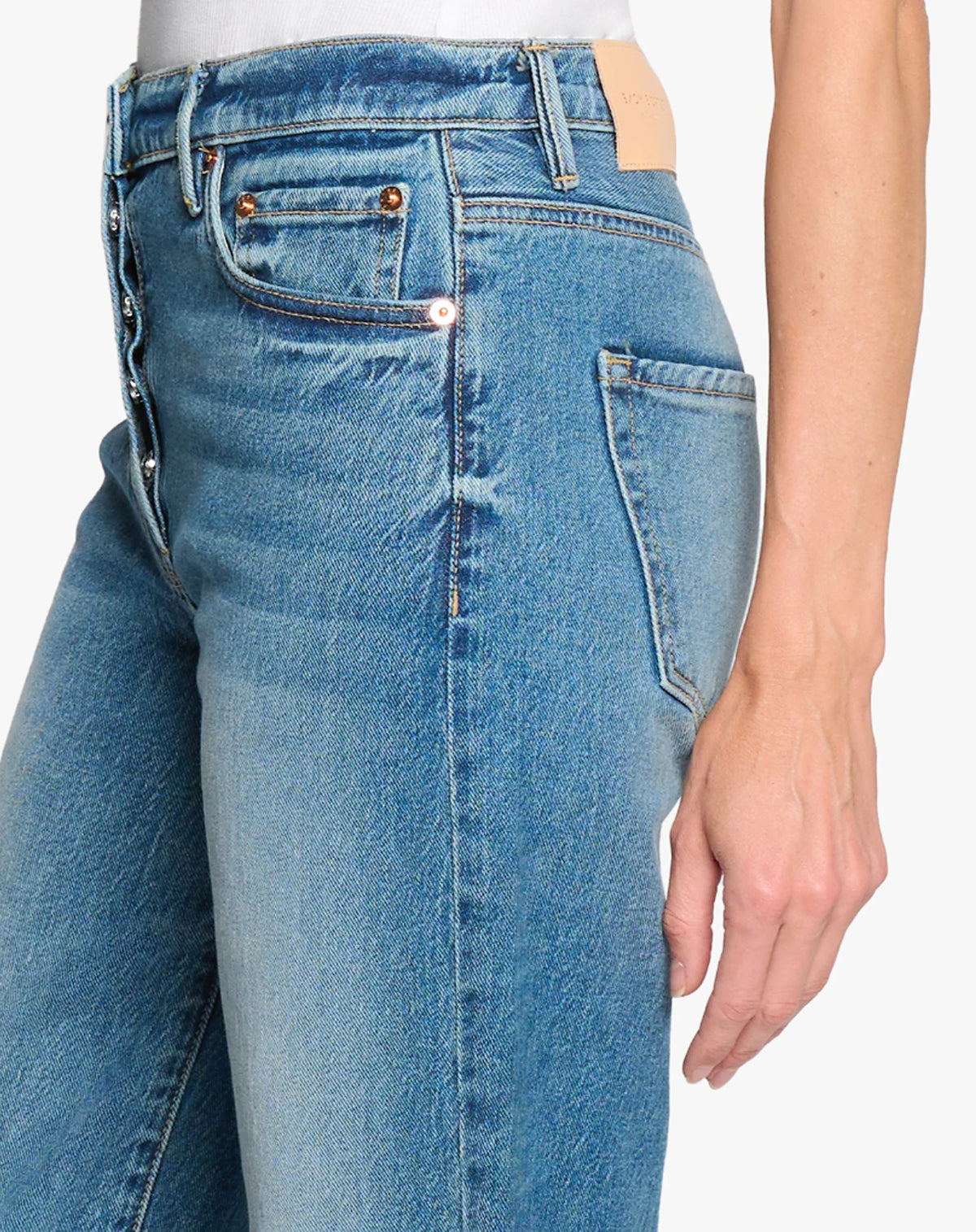 Ellen Bow Leg Nova