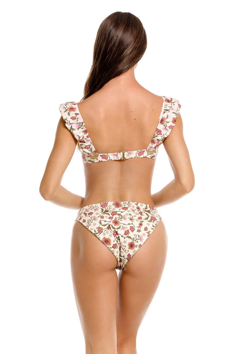 Ilu Bikini Bottom Aura