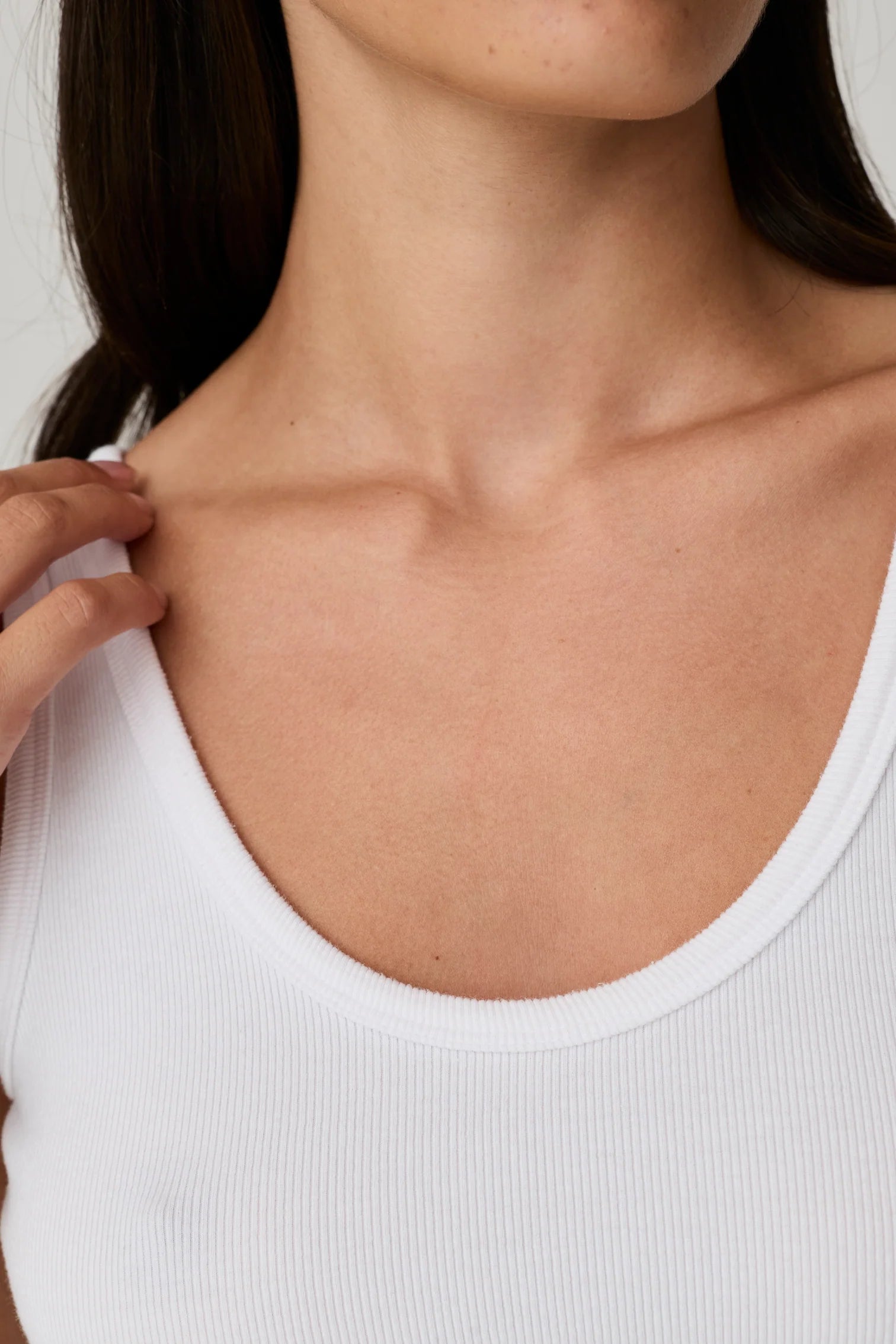 Raya Crop Tank White - view