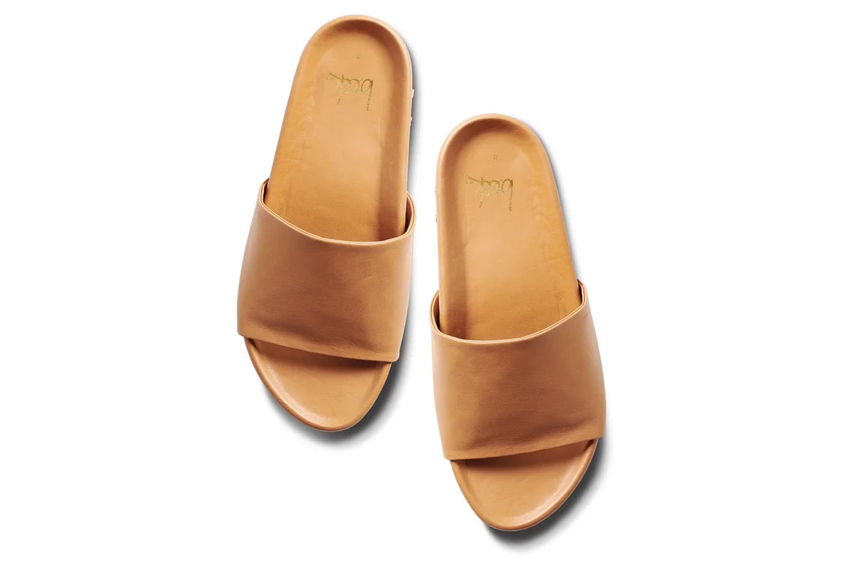 Beek Pelican Leather Platform Sandal in Honey