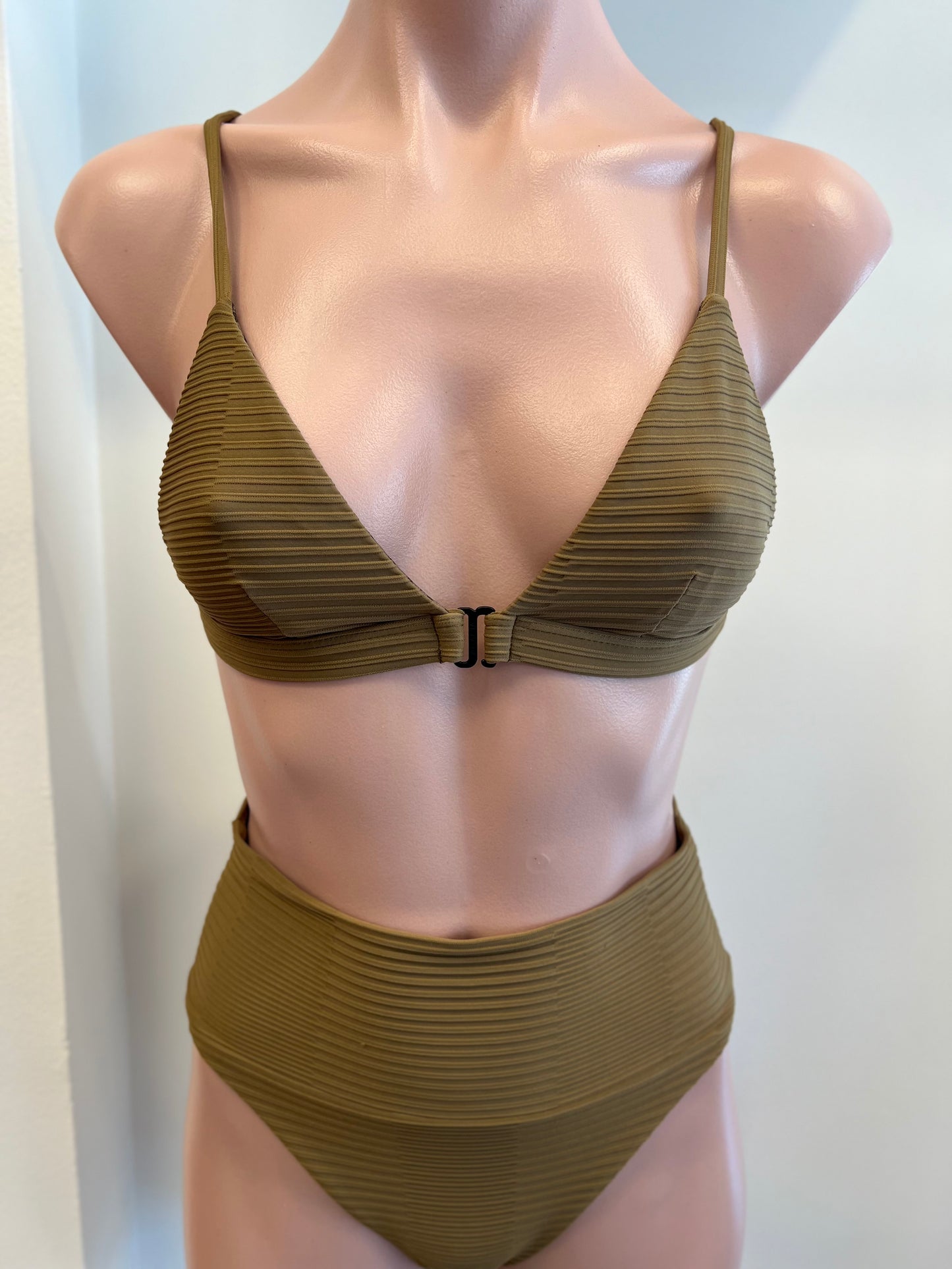 Acacia Lawai Dual Ribbed Bikini Top in Bear