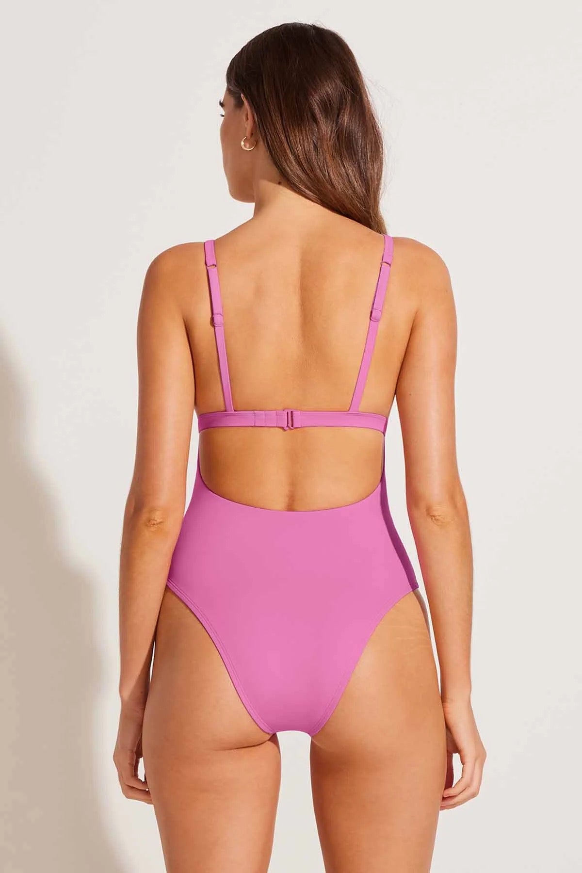 Vitamin A Luxe Link One Piece in Bubblegum ReLux