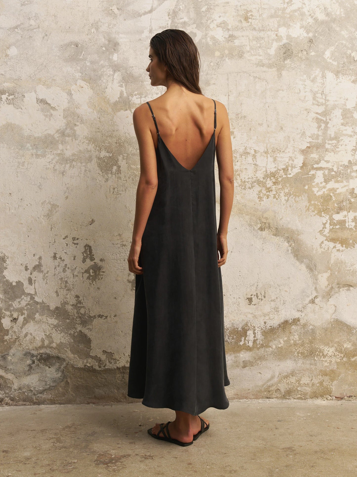 Lucid Flow Maxi Black