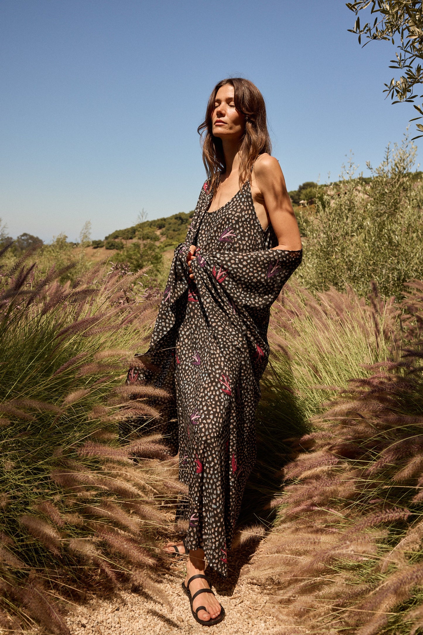 Sarong Swallow Black