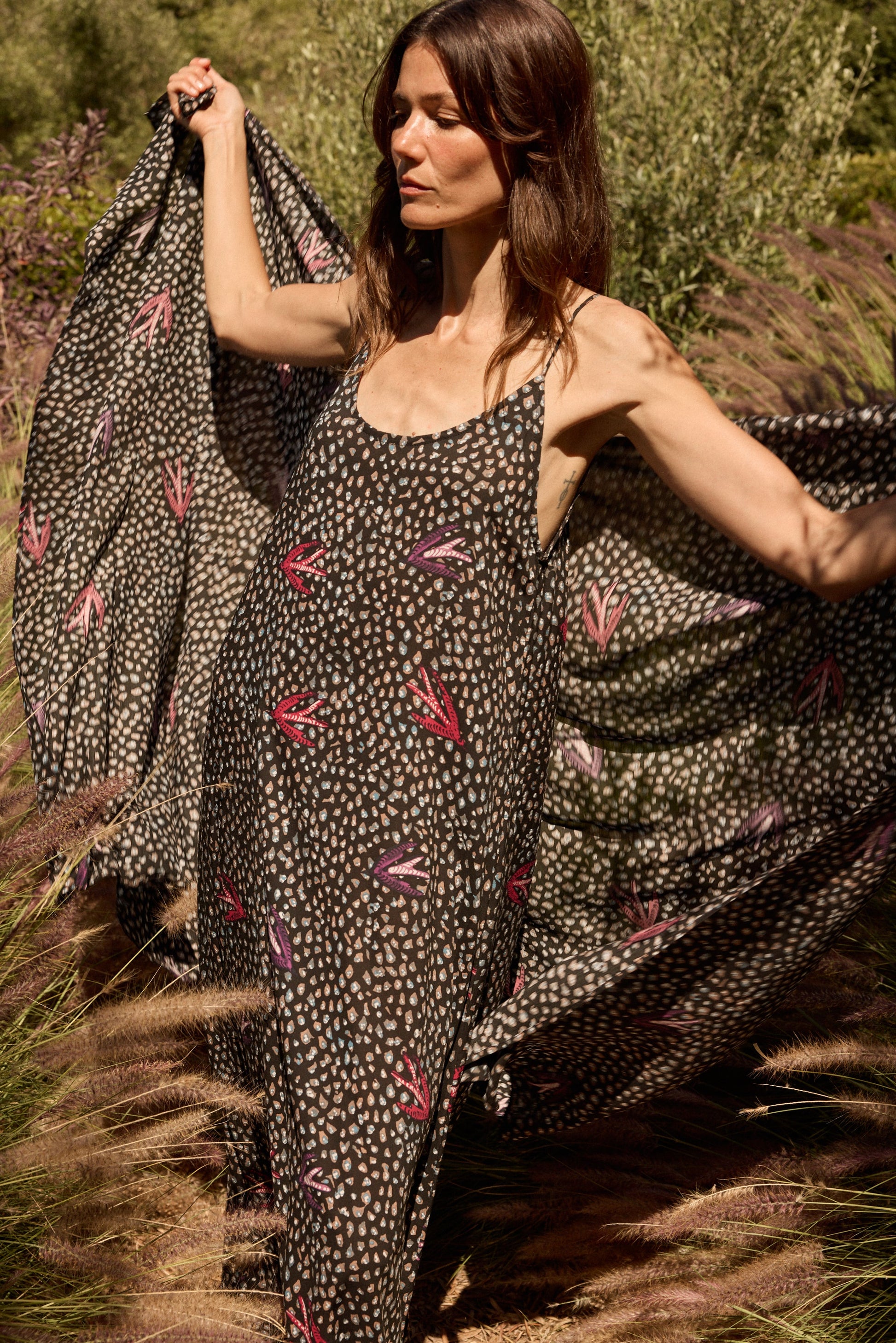 Sarong Swallow Black