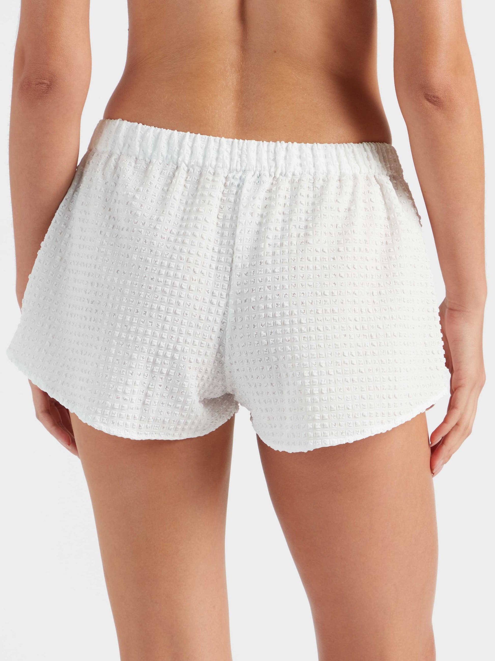 Resort Shorts White back