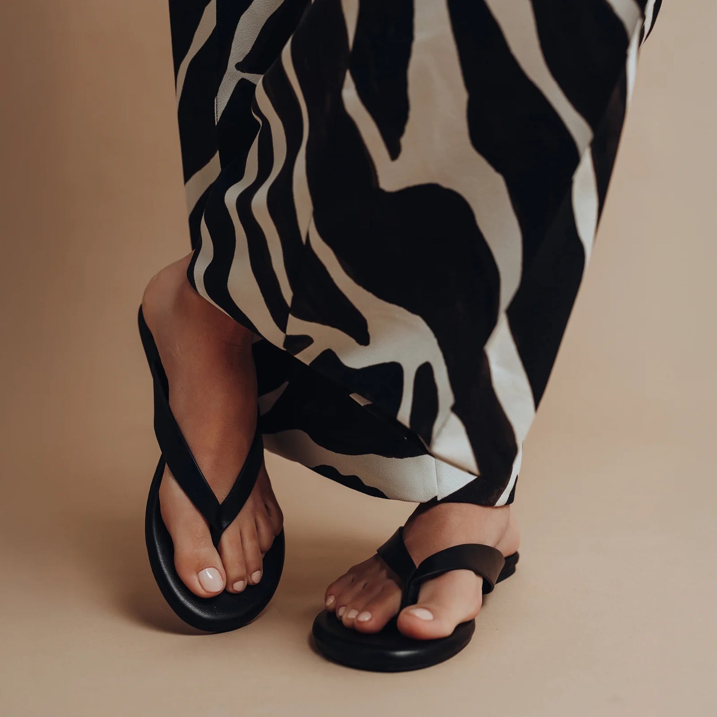 Bowie Sandal Ebene in black — back view | Belle Mar Swim