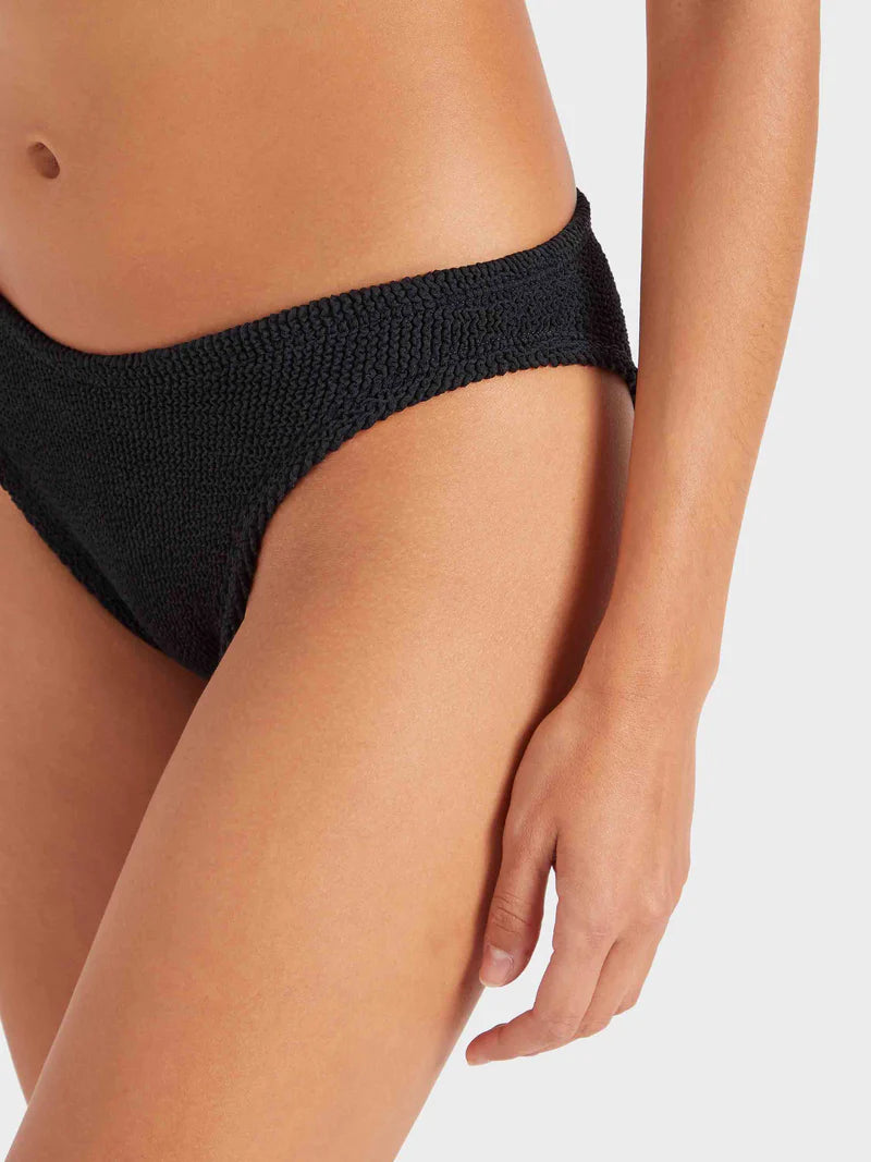 Tessa Eyelet Bikini Black/Gold