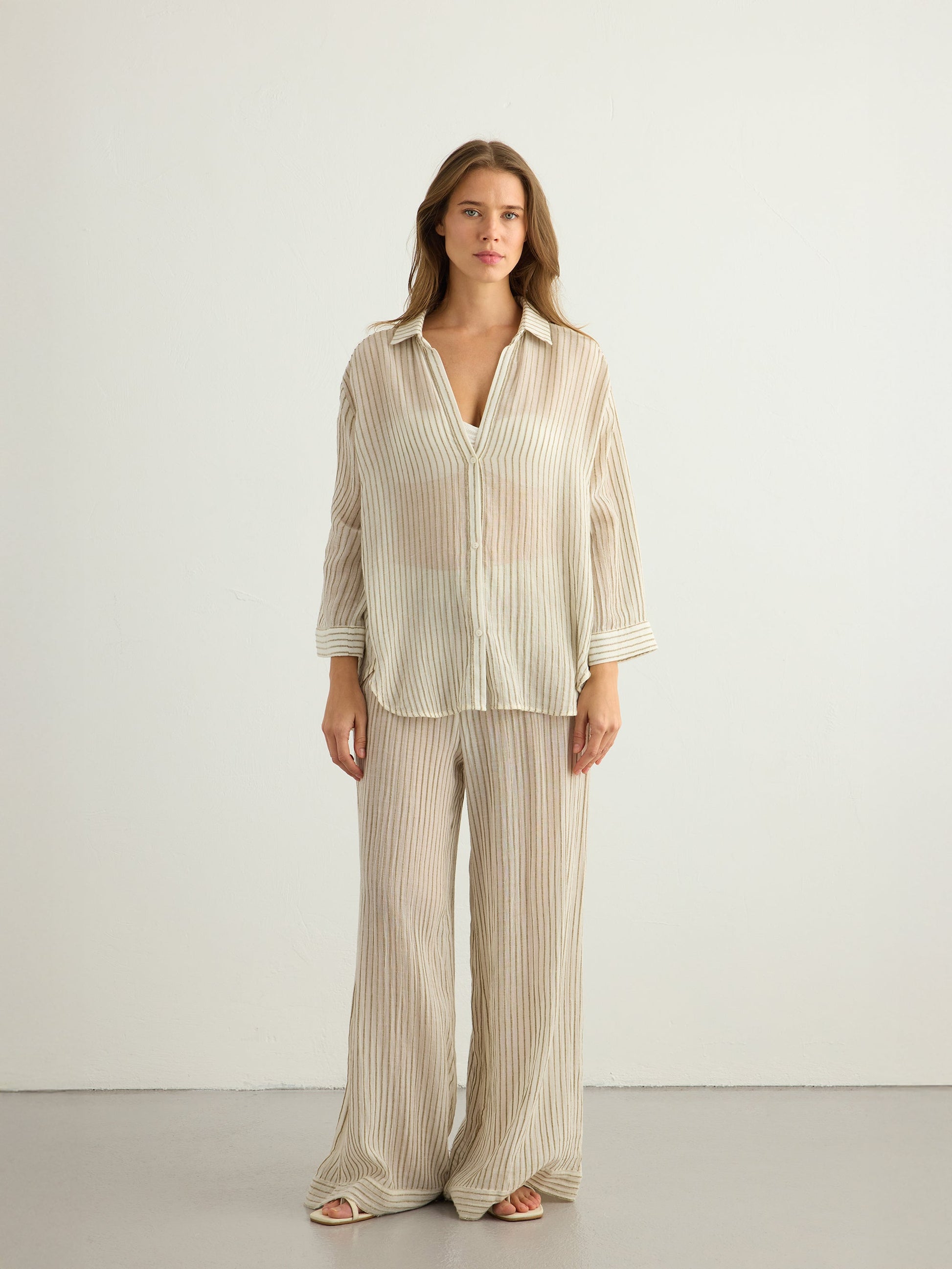 Voyage Set - Khaki Green Stripes - view