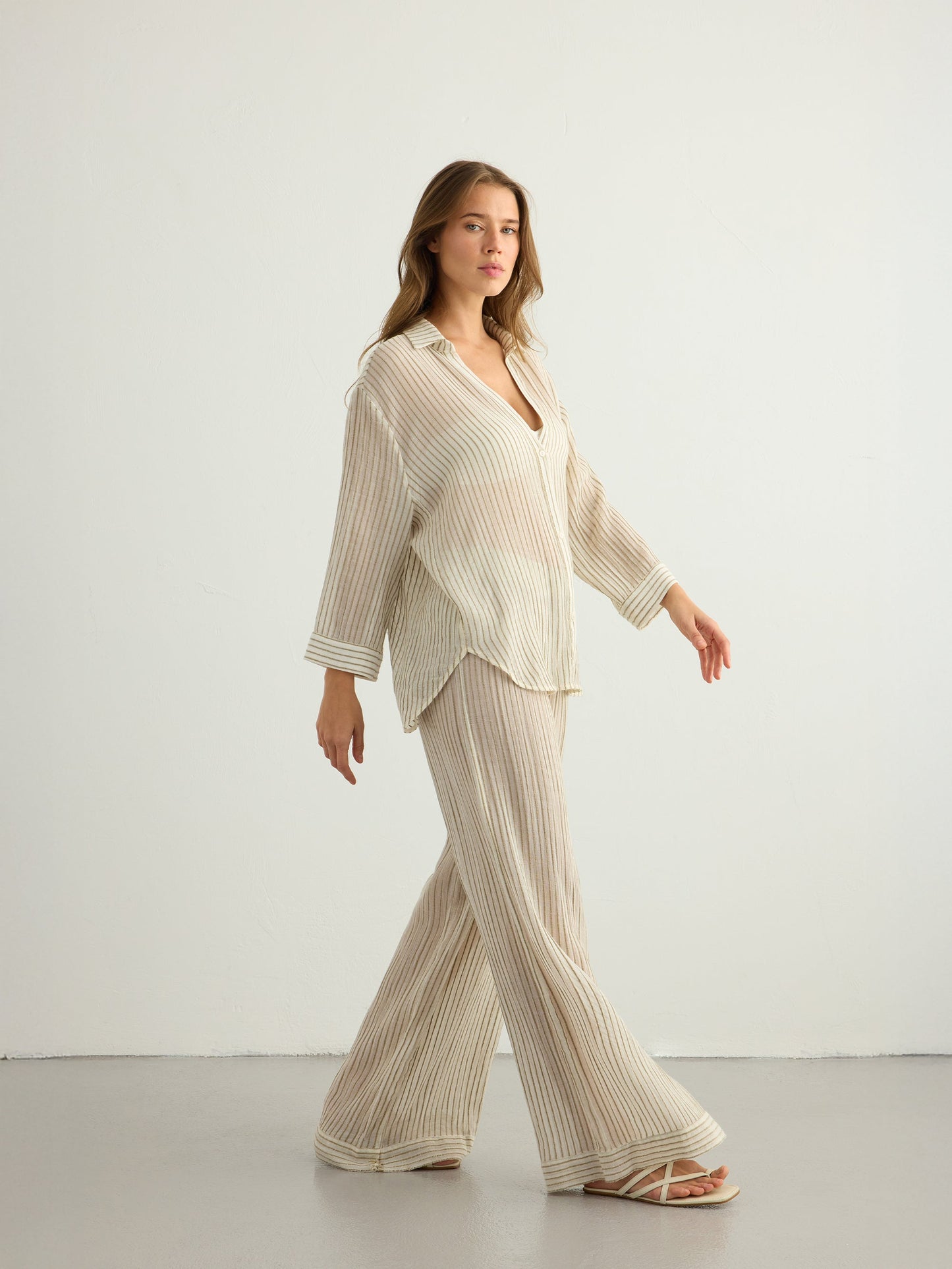 Voyage Set - Khaki Green Stripes - view