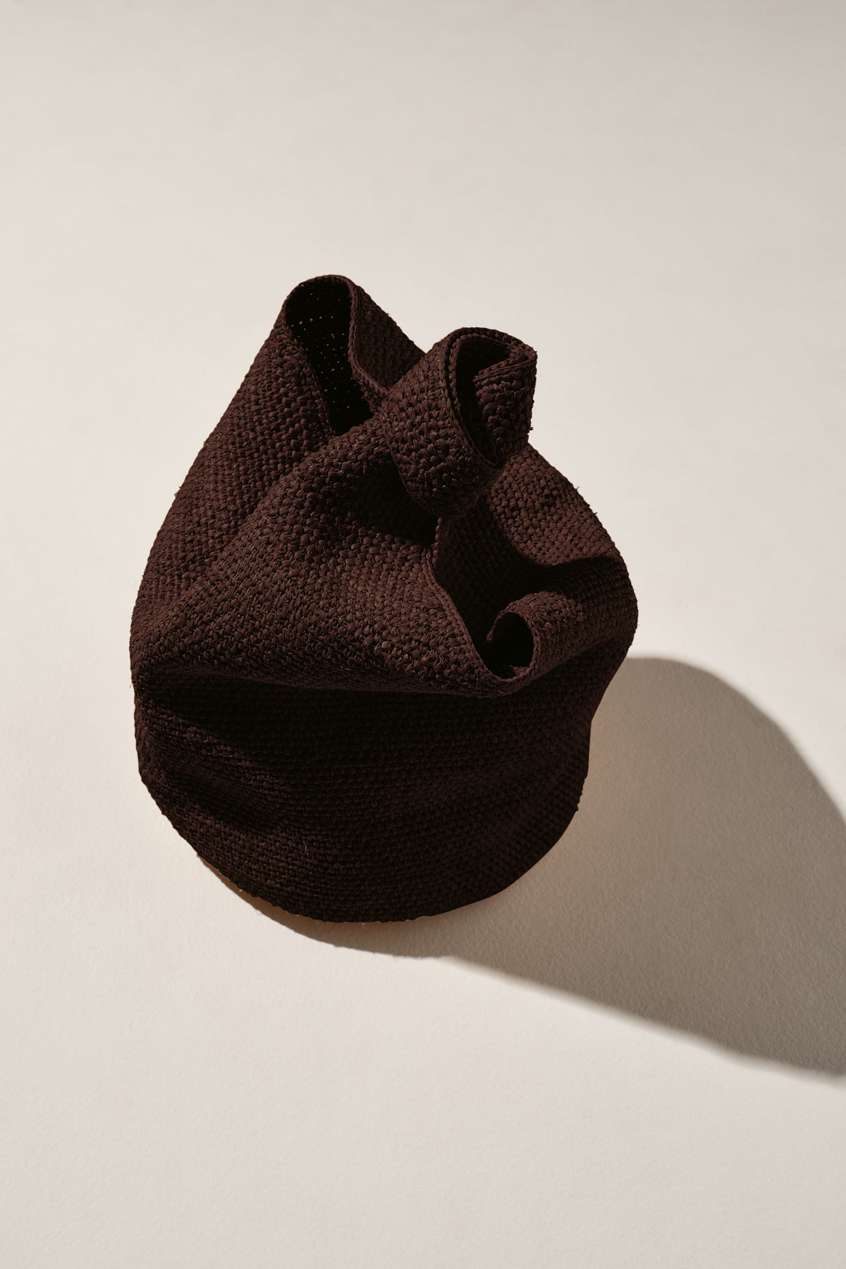 Raffia Bucket Bag Walnut